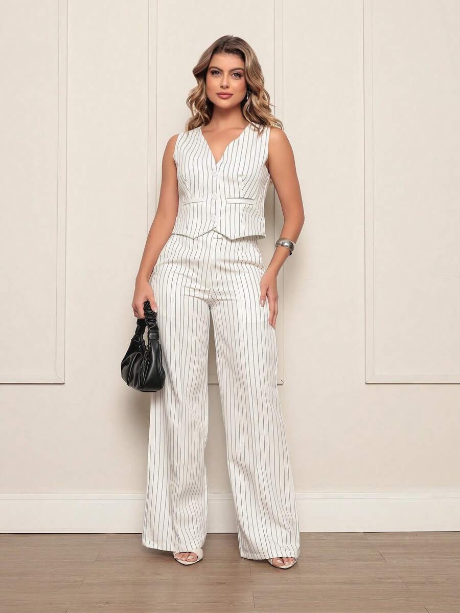 Conjunto Alfaiataria Feminino Moderno com Colete