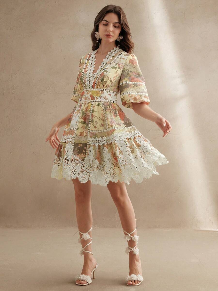 Vestido Midi Floral com Babados