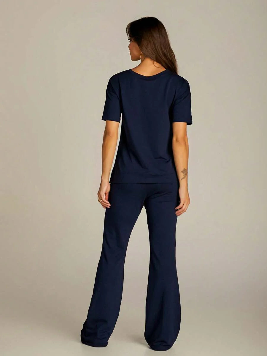 Conjunto Moletinho Feminino com Calça Pantalona e Blusa Mullet