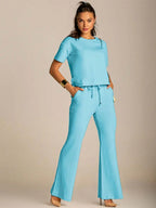 Conjunto Moletinho Feminino com Calça Pantalona e Blusa Mullet