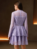 Vestido Curto com Manga Longa e Babados