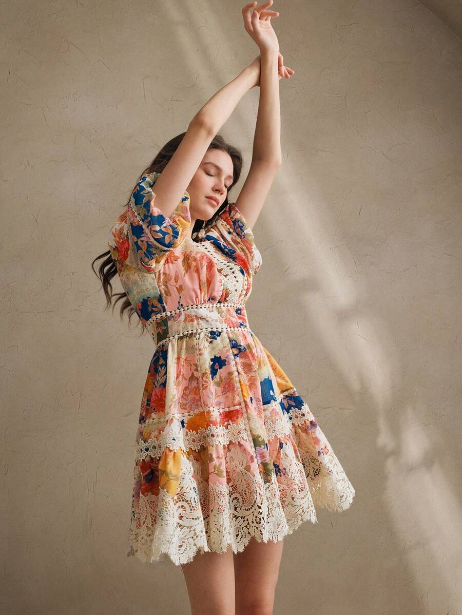 Vestido Midi Floral com Babados