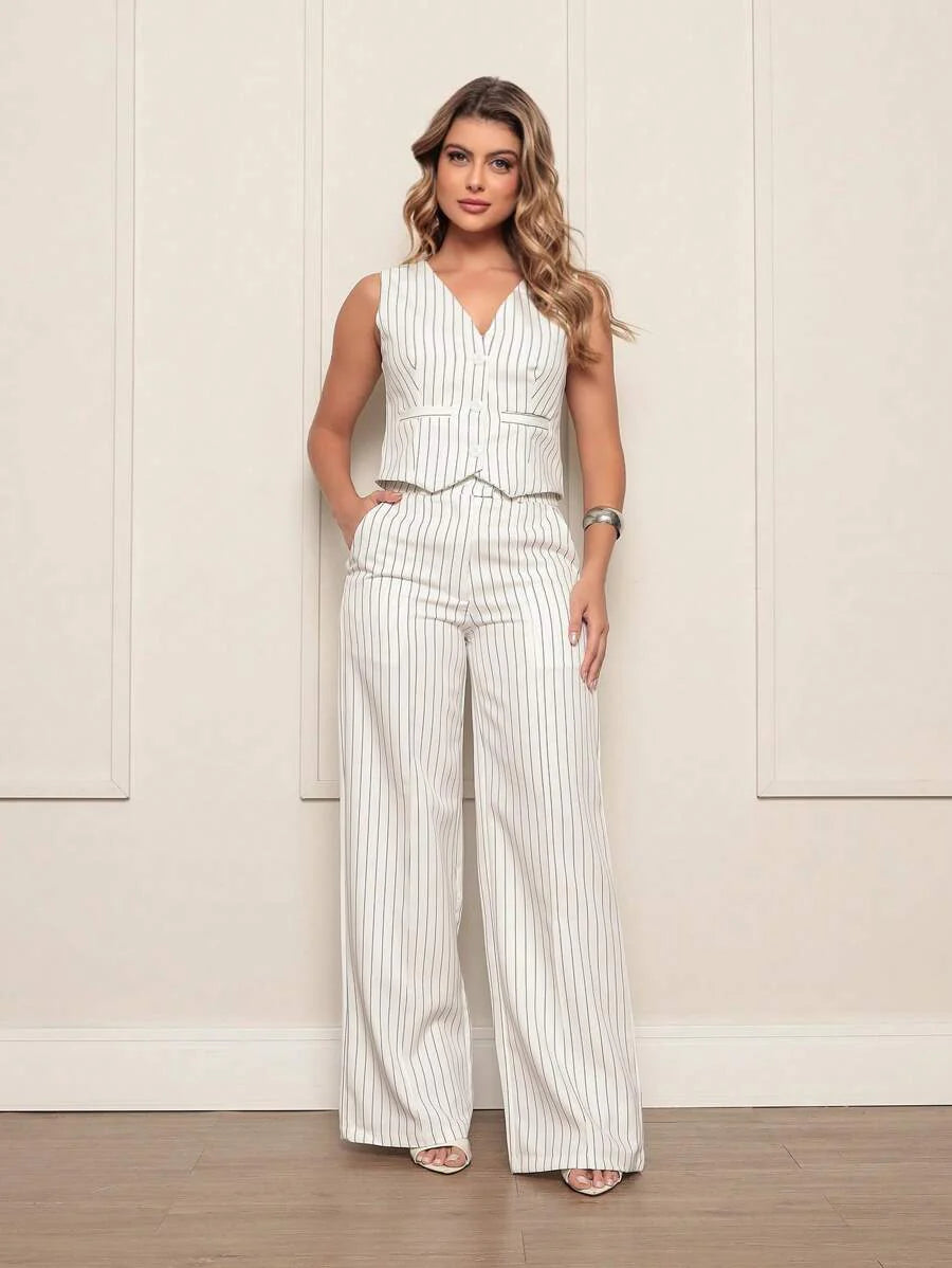 Conjunto Alfaiataria Feminino Moderno com Colete