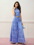 Conjunto 2 Peças com Blusa Cropped Bordada e Calça Pantalona