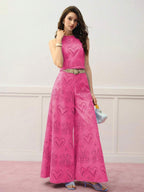 Conjunto 2 Peças com Blusa Cropped Bordada e Calça Pantalona