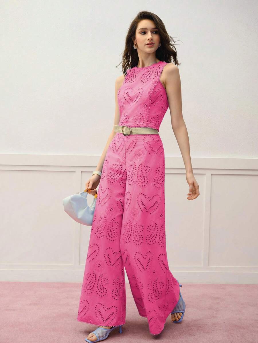 Conjunto 2 Peças com Blusa Cropped Bordada e Calça Pantalona