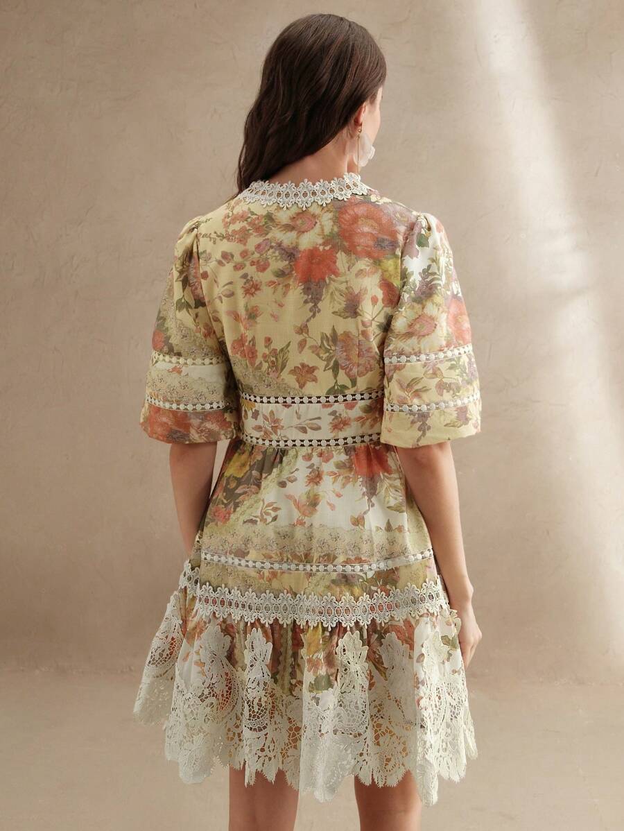 Vestido Midi Floral com Babados