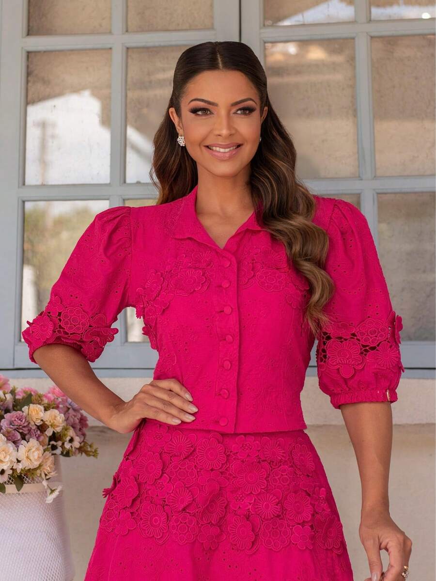 Conjunto 2 Peças com Blusa Cropped e Saia de Babados