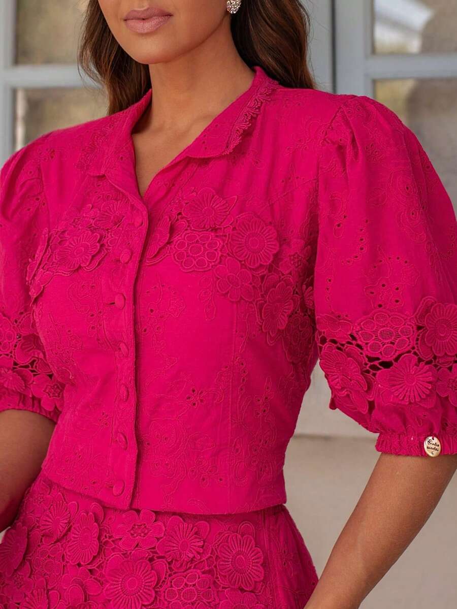 Conjunto 2 Peças com Blusa Cropped e Saia de Babados