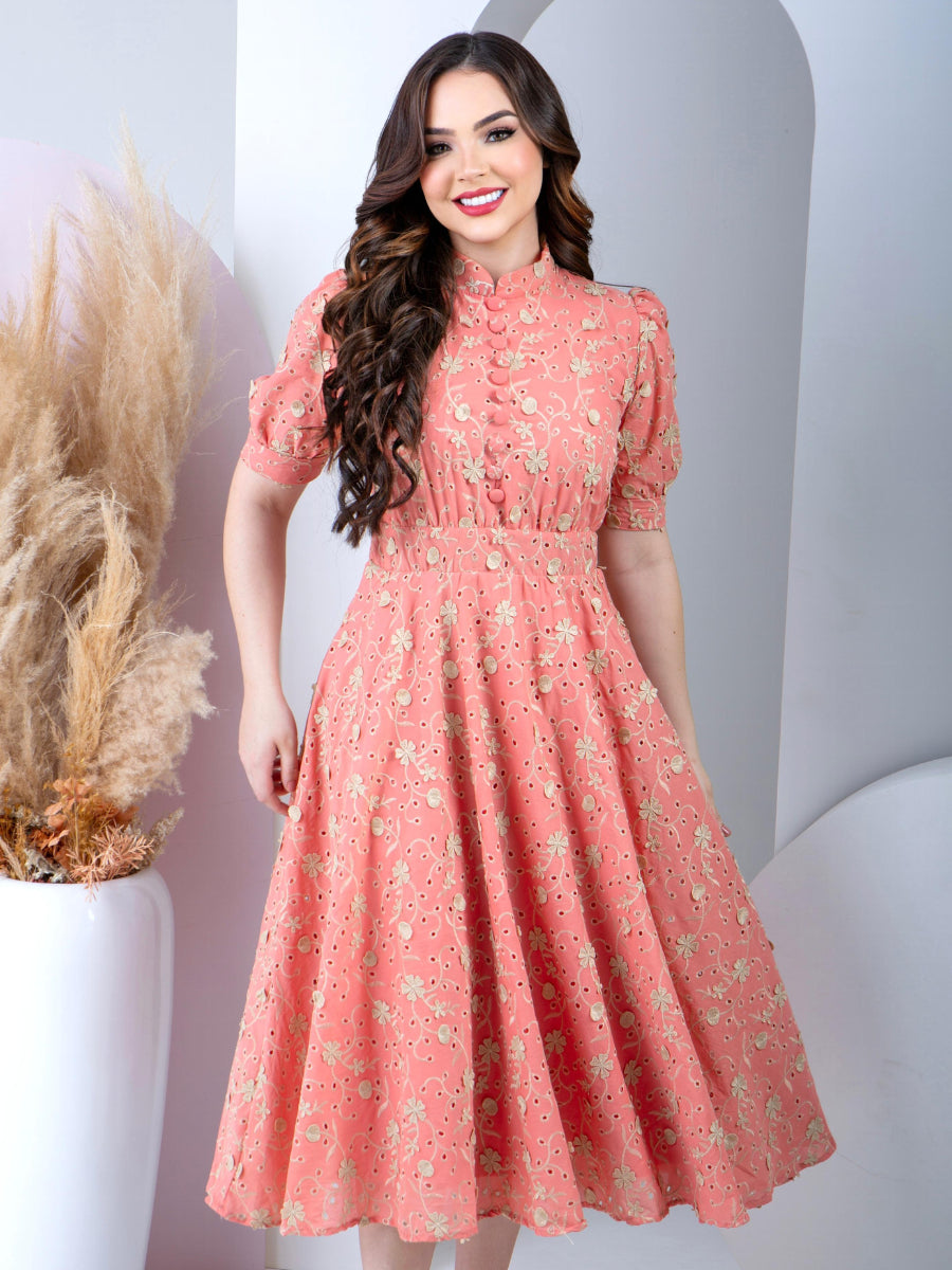 Vestido Clássico Elegante em Algodão Bordado